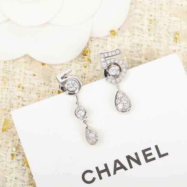 Not available in Japan Chanel Eternal No.5 Diamond Earrings Replica shk34938 Not available in Japan Chanel Eternal No.5 Diamond Earrings Replica shk34938
