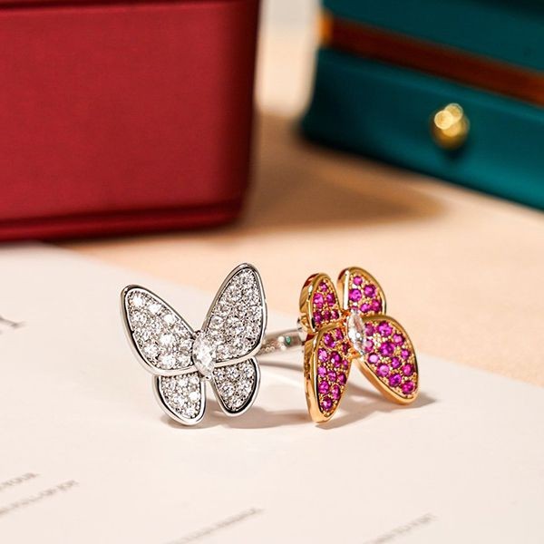 New for Spring/Summer: Van Cleef & Arpels De Papillon Entree Les Doors Ring WG Peach VCARO3M500