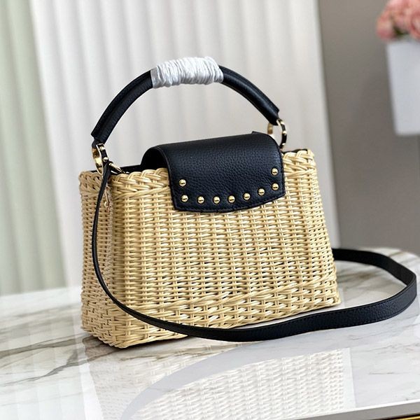 Very popular all over the world? Louis Vuitton Capucines BB replica shoulder bag 2-way bag M55011