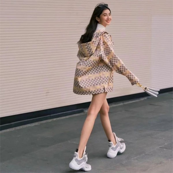 Cool and cute? Louis Vuitton hoodie copy gray Damier vuu54548