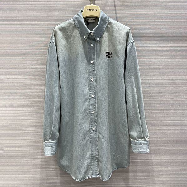 Very popular! New item ★ Miu Miu ★ Chambray shirt ★ Denim copy GWC09710BMF0013 Very popular! New item ★ Miu Miu ★ Chambray shirt ★ Denim copy GWC09710BMF0013