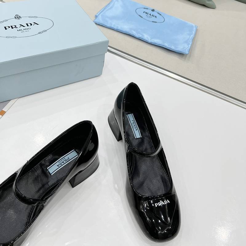 Very popular Prada new low heel pumps replica puh75750