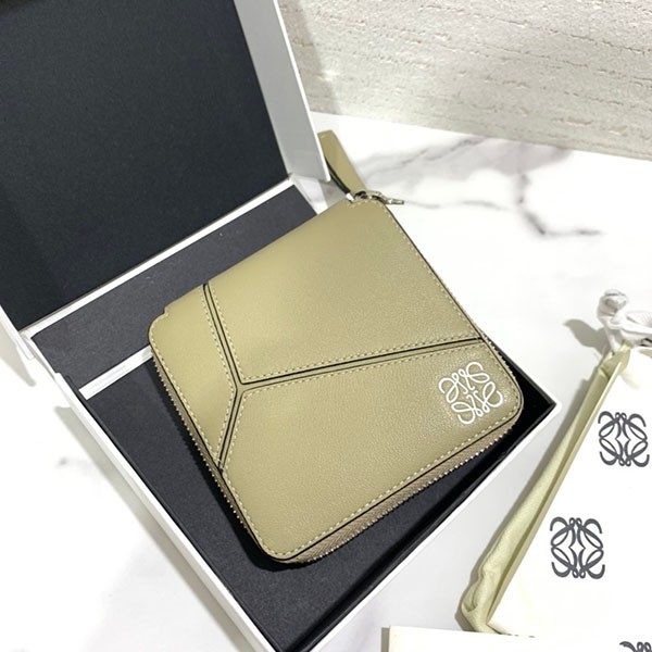 Loewe Puzzle Round Zip Bi-fold Wallet Replica loj61297 Sold Out