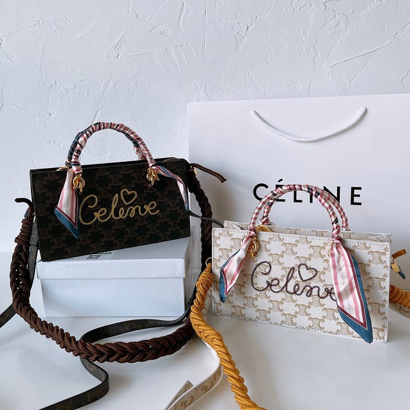 Love at first sight? Replica Celine Tote Bag Triomphe Canvas Mini Buzas 2 Colors Cev79424