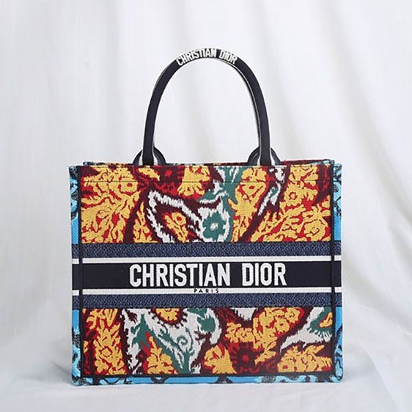 Very popular: Dior Book Tote Medium Bag Replica dez37756
