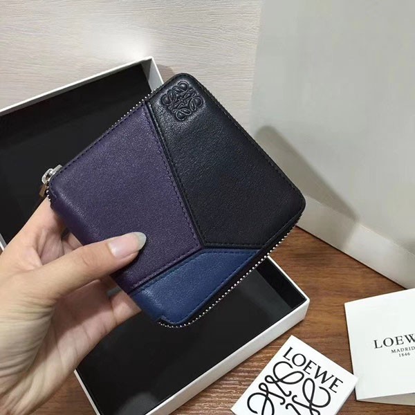 Not available in Japan Loewe Puzzle Round Zip Bi-fold Wallet Replica loy17840