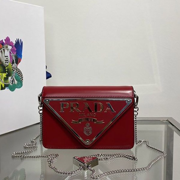 Competition: Replica Prada Brushed Leather Shoulder Bag with Big Logo and Chain puf35835 Competition: Replica Prada Brushed Leather Shoulder Bag with Big Logo and Chain puf35835