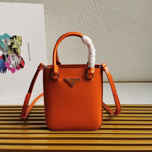 Love at first sight? [Prada] Small brushed leather tote bag replica puk99939