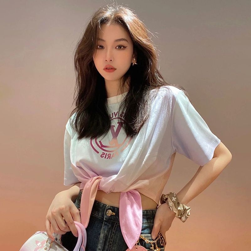 Eye-catching color Louis Vuitton Gradient LV Circle Self-Tie T-shirt Replica 1A9YF4 Eye-catching color Louis Vuitton Gradient LV Circle Self-Tie T-shirt Replica 1A9YF4