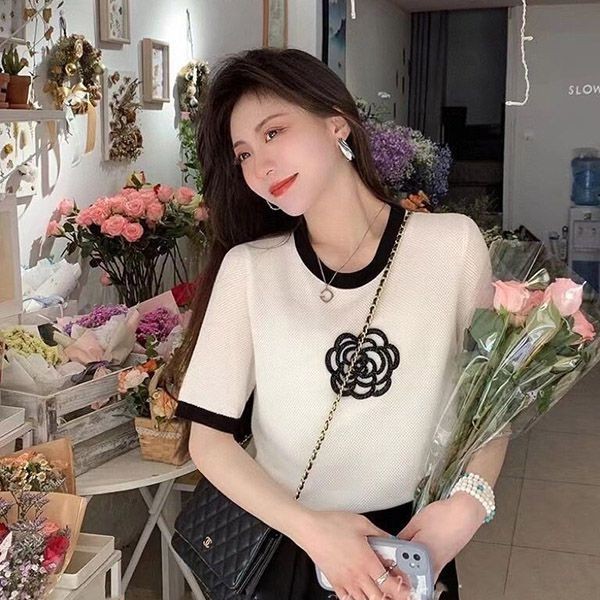 Popular Chanel Camellia Logo T-shirt replica in 2 colors shc43233
