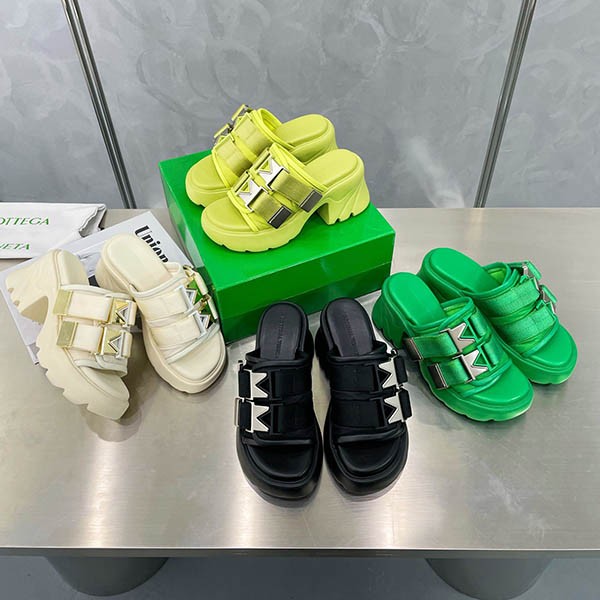 The hottest topic! Bottega Veneta Flash Lambskin Metal Buckle Sandals Replica boa11984