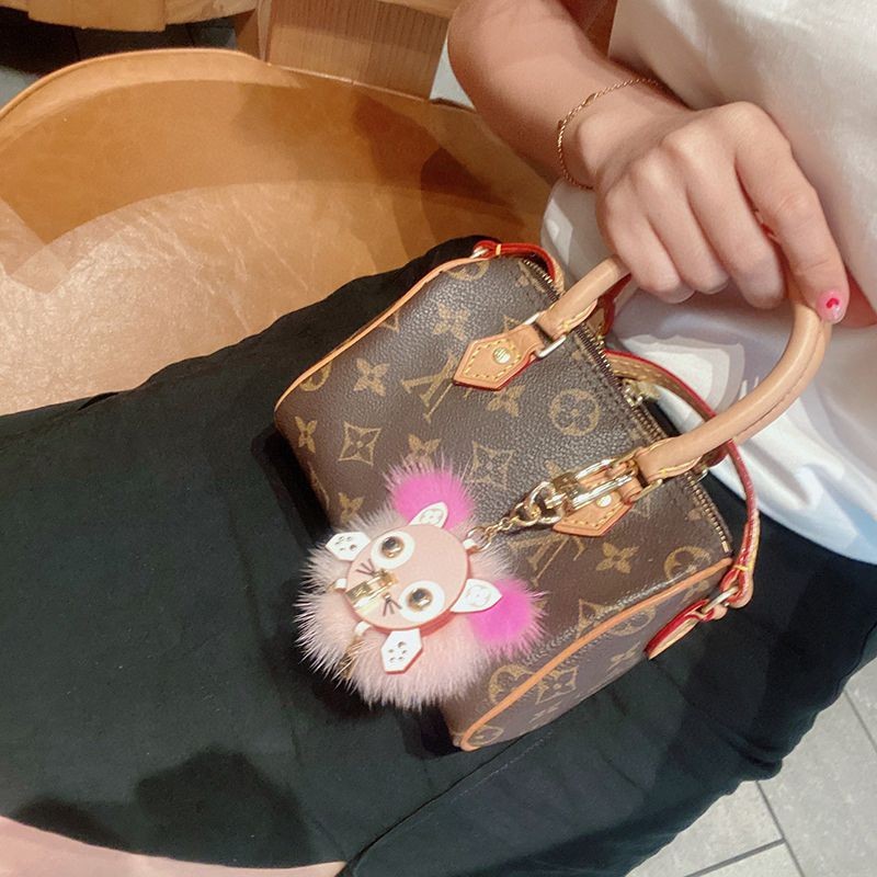 New on sale? Louis Vuitton bag charm keychain fake vuw42368