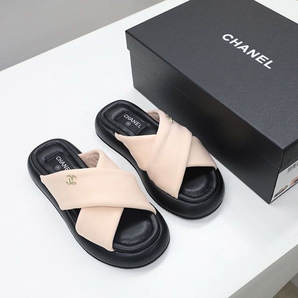 Rare color Chanel leather platform sandals replica black fabric shb24552 Rare color Chanel leather platform sandals replica black fabric shb24552