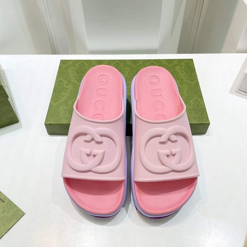 ?Elegant feet? Gucci GG Muffin platform sandals, hard to find fakes gup53923 ?Elegant feet? Gucci GG Muffin platform sandals, hard to find fakes gup53923