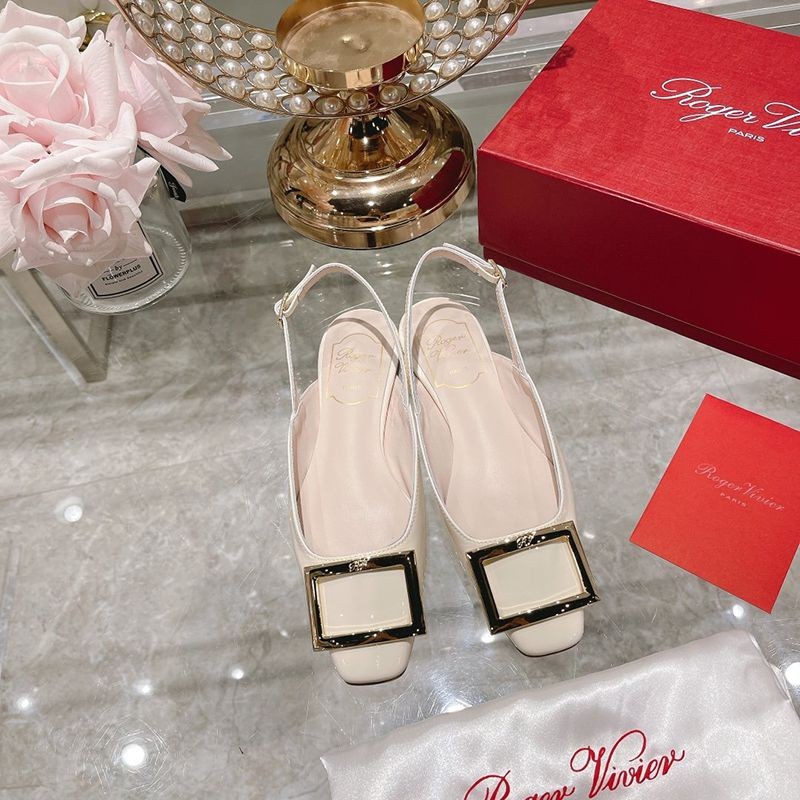 Roger Vivier Patent Leather Ballerina Replica Not Available in Japan rok14836