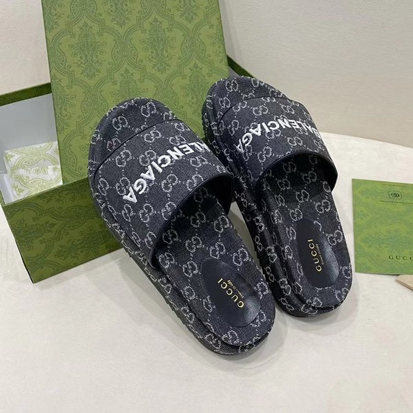 New for Spring/Summer Gucci Balenciaga Replica Maxi GG Canvas Slide Sandals gue35803 New for Spring/Summer Gucci Balenciaga Replica Maxi GG Canvas Slide Sandals gue35803