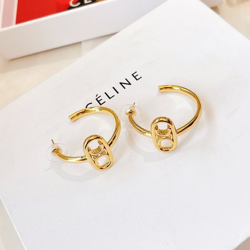 New for Spring/Summer: Celine Maillon Triomphe Hoop Earrings, Replica Cey71263 New for Spring/Summer: Celine Maillon Triomphe Hoop Earrings, Replica Cey71263