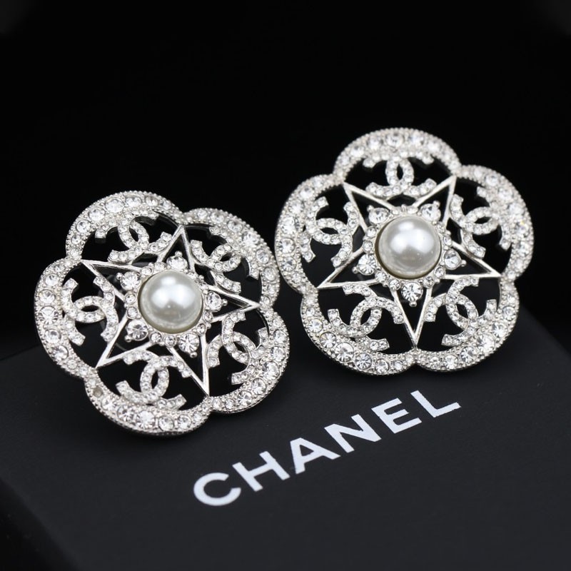 Classic Chanel Replica Camellia Collection Earrings shi78386