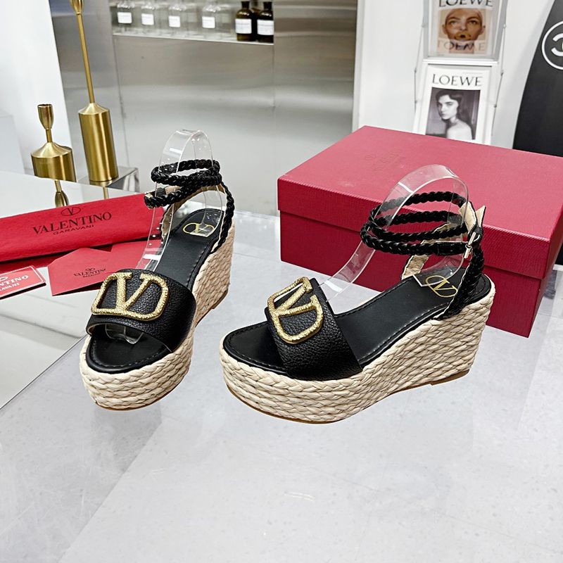 Love at first sight? Valentino strap wedge sandals replica raffia pink outlet Vuc26437