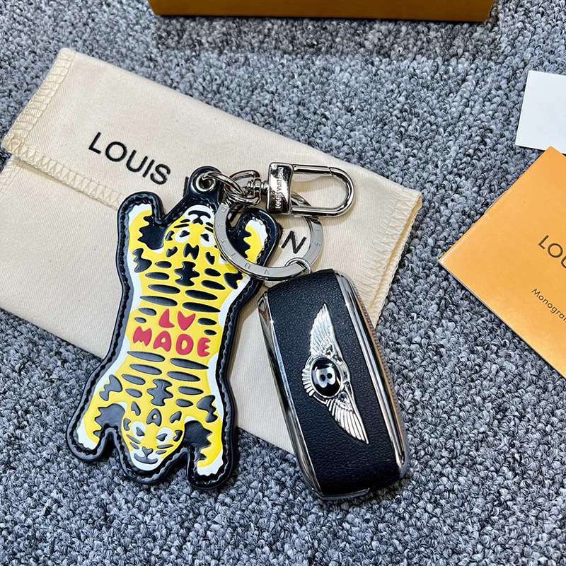 Hard to find, very popular? Louis Vuitton Tiger Chinese Zodiac Keychain Replica vuk63859