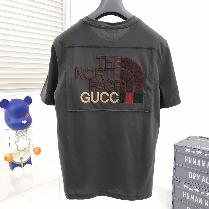 New sale Gucci x North Face collaboration short sleeve T-shirt replica guq84892 New sale Gucci x North Face collaboration short sleeve T-shirt replica guq84892