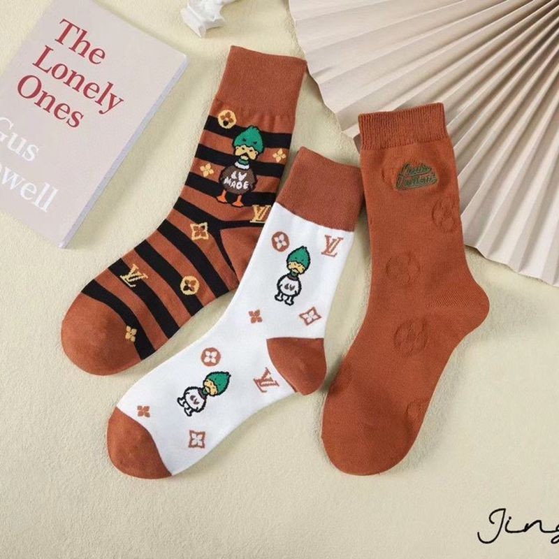 Rare colors [Get a cute item] Louis Vuitton socks set replica all 3 types vun98013