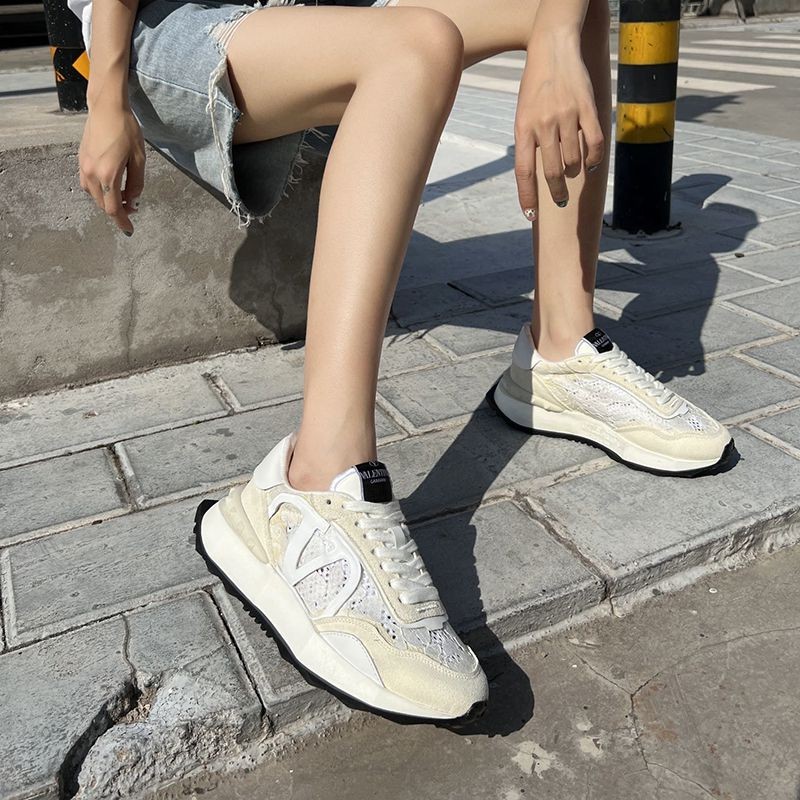 Free shipping Valentino Garavani Race Runner Lace x Mesh Sneakers Replica Vuw85887