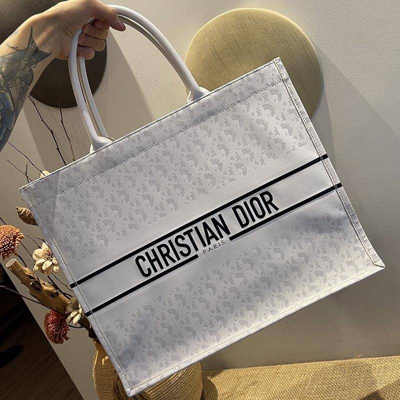 Battle for Dior Book Tote Replica Bag dec47829