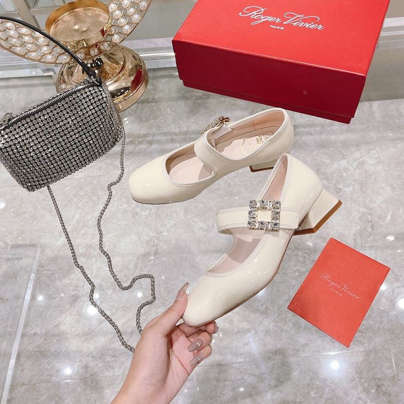 Very popular! Roger Vivier patent leather ballerina replica rol69632 Very popular! Roger Vivier patent leather ballerina replica rol69632