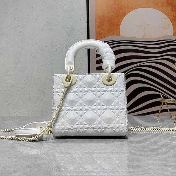 Popular all over the world? Lady Dior Mini Bag Replica Cannage Calfskin DEH58241