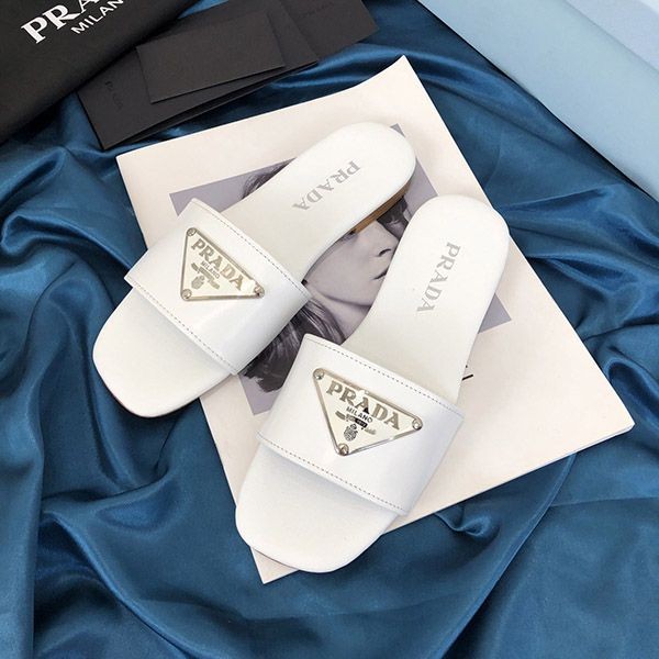 ★Popular in Japan! Replica Prada Saffiano Leather Slide Sandals puh63131