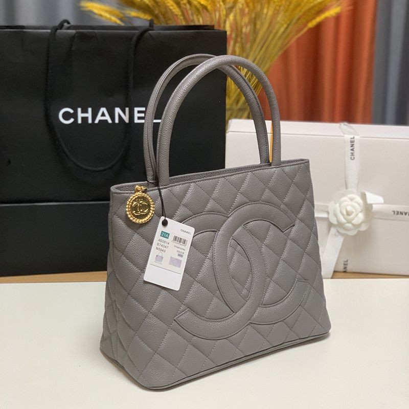 New color ☆ Limited edition Chanel caviar skin Hilton bag replica shz62532