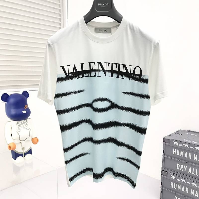 Cute Valentino Tiger 1976 T-shirt replica Vum63741 Cute Valentino Tiger 1976 T-shirt replica Vum63741