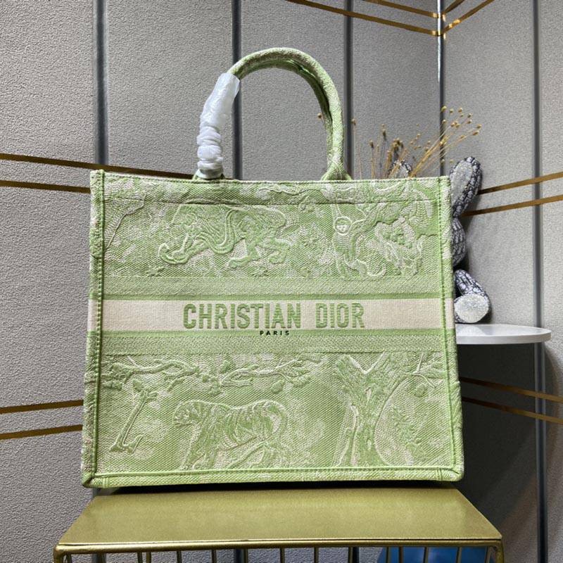 Popular Dior Book Tote Replica Bag Toile de Jouy Embroidery 2 Sizes des74835 Popular Dior Book Tote Replica Bag Toile de Jouy Embroidery 2 Sizes des74835