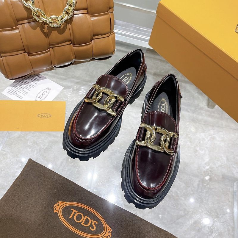 No.1 Popular TODS Women's Loafers Leather Metal Logo Replica toq95328