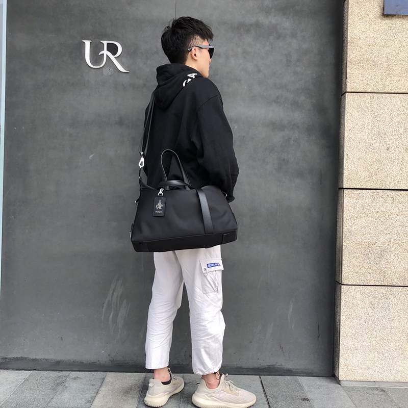 Popular New Prada Brushed Nylon Handbag Replica puy32907