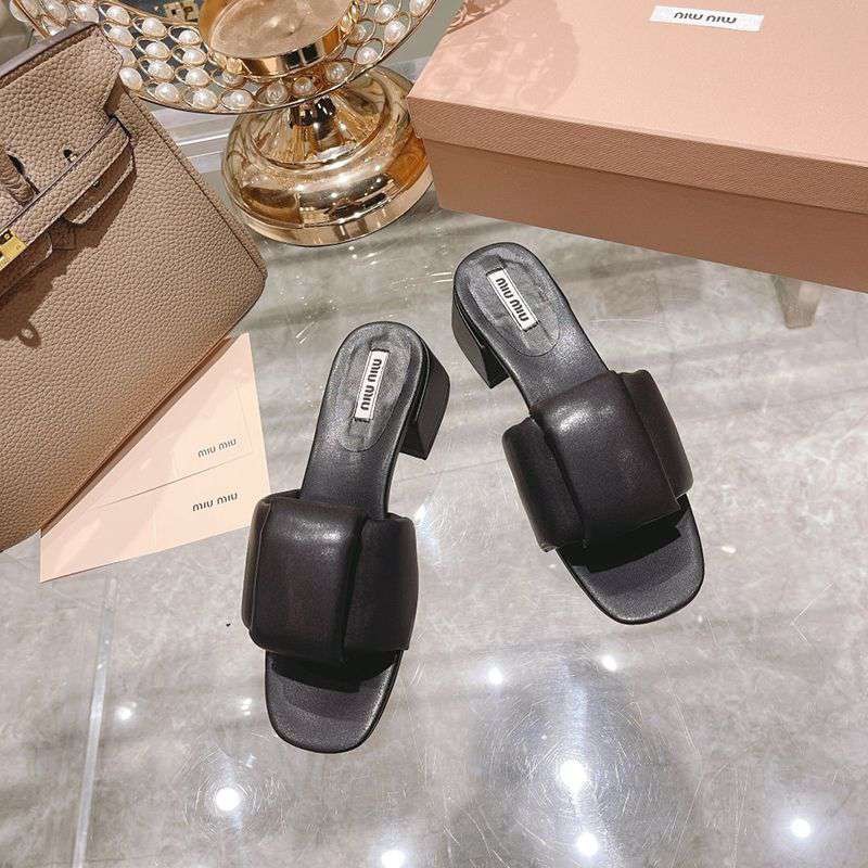 Super popular!? Give your feet a classy look? Miu Miu sandals, cheap replicas myk15528