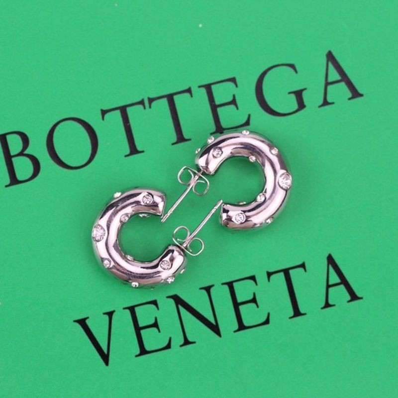 [Not available in Japan] Bottega Veneta replica hoop earrings, cool shape bor25255