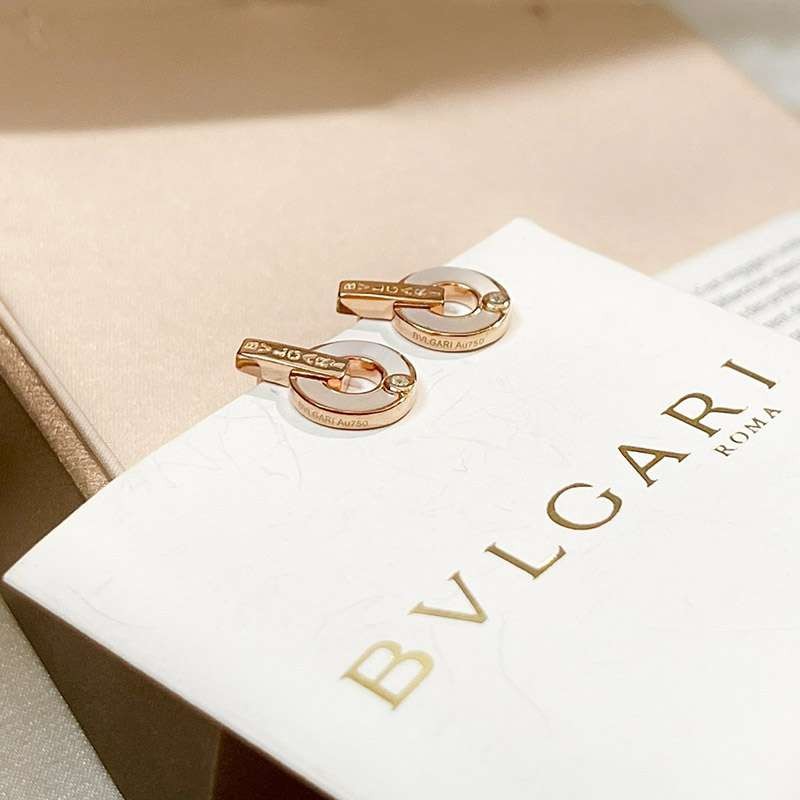 Sold out soon! First come, first served? Bulgari 18K Yellow Gold Earrings Fake Buj61233