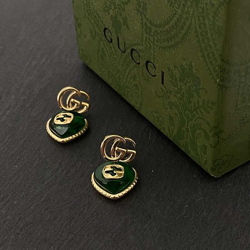 New for Spring: Gucci Interlocking G replica enamel heart earrings gur27943