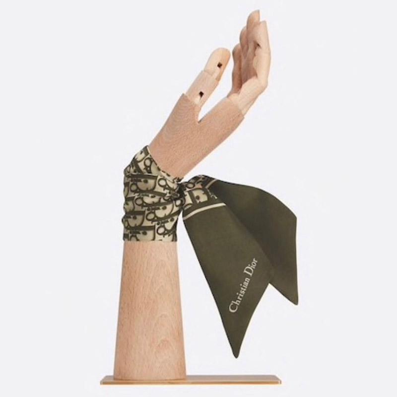 Very popular Dior scarf replica ★ TOILE OBLIQUE "Mitzah replica?" det21265 Very popular Dior scarf replica ★ TOILE OBLIQUE "Mitzah replica?" det21265