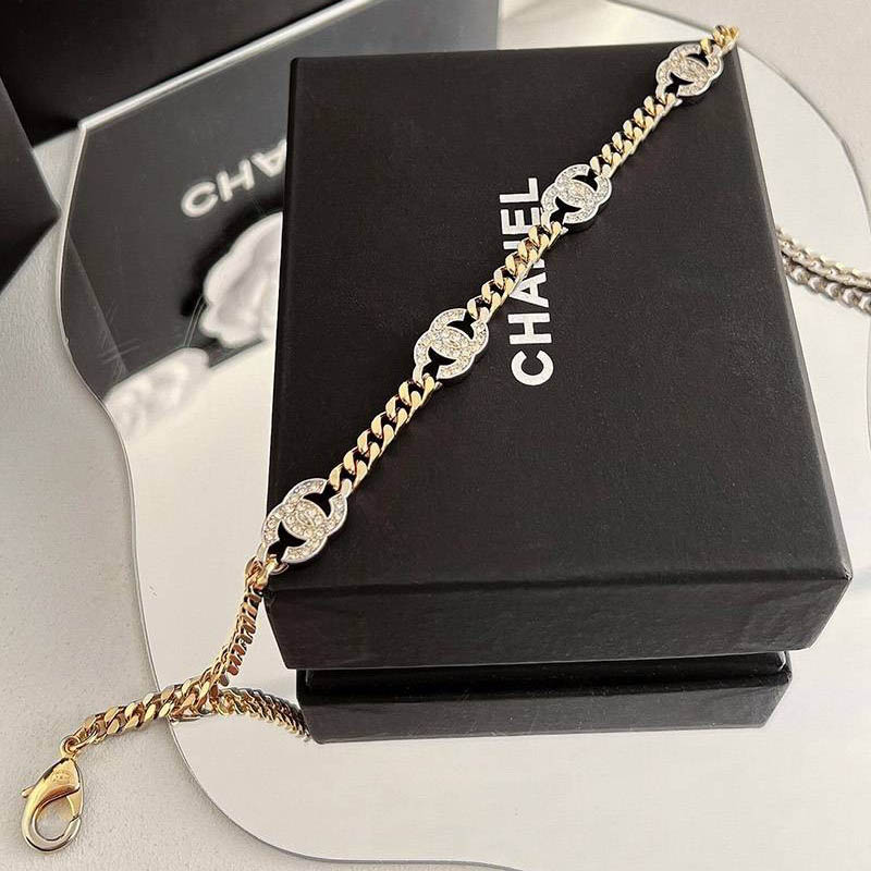 New Spring/Summer Chanel Necklace Replica shk98843