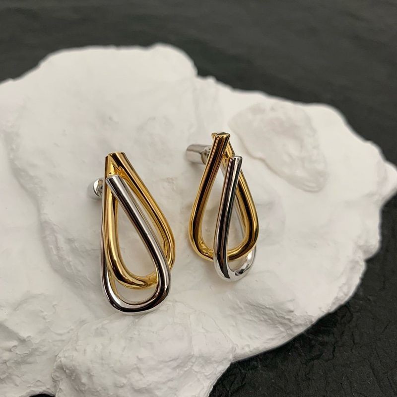 New Spring Collection Bottega Veneta Replica Essentials Triangle Hoop Earrings boe19962