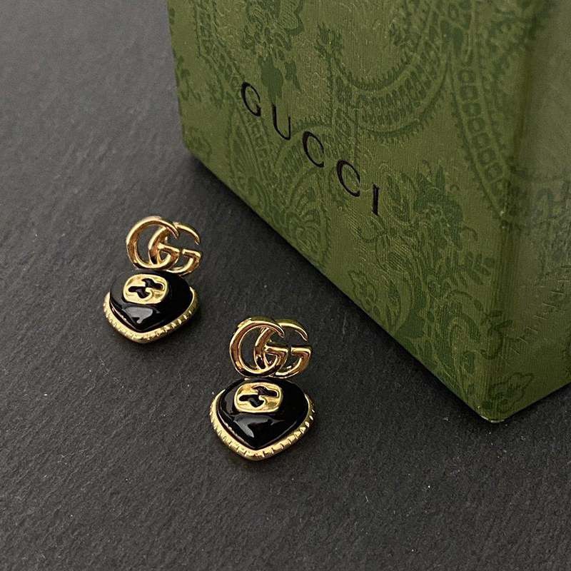 Free shipping Gucci Interlocking G enamel heart earrings gue77274