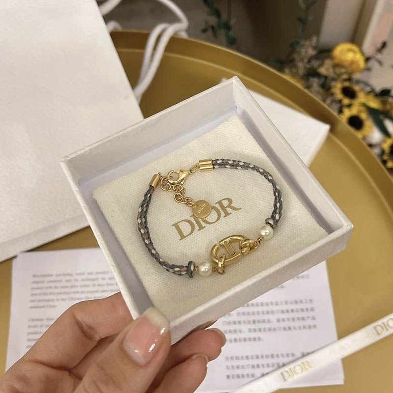 New sale item [Dior] CD NAVY resin pearl bracelet fake dex91891