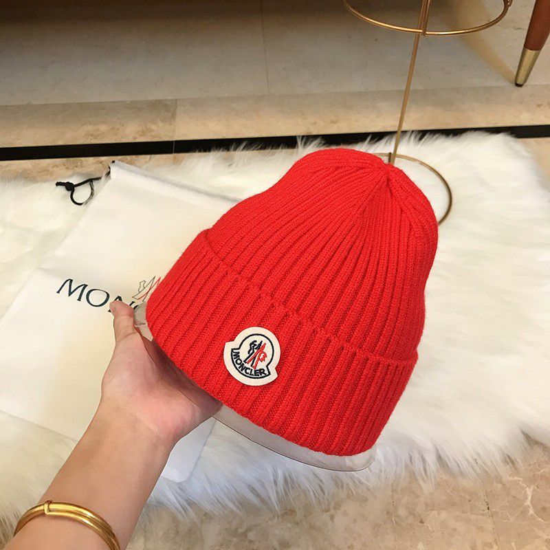 Hard to find Moncler ribbed beanie with logo patch knit hat fake mow92760
