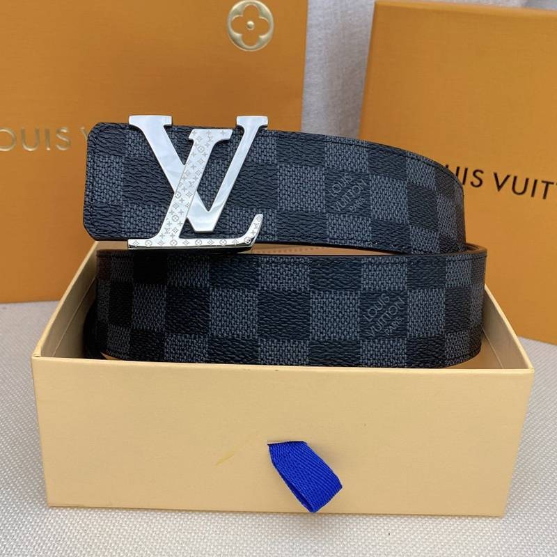 Cute Louis Vuitton Santur? LV Initial Copy 40MM Reversible Belt vui94540