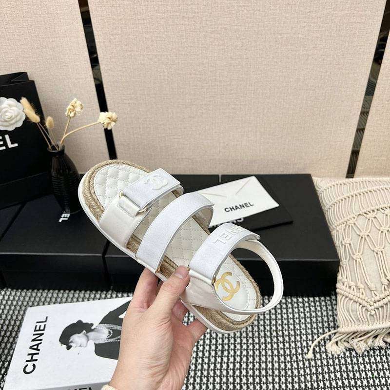 Popular all over the world? Chanel replica calfskin sandals shu86750