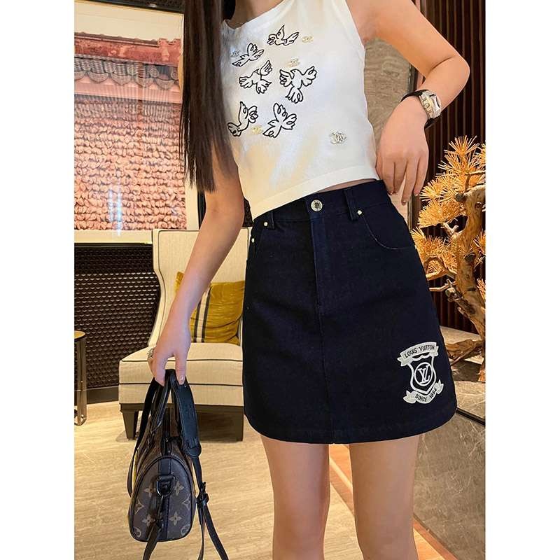 First come, first served? Louis Vuitton since1854 replica high waist denim shorts vuo21785