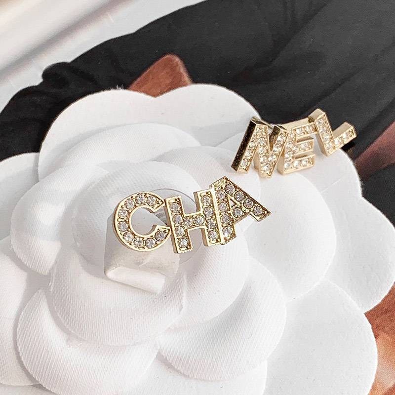 New Spring Chanel Logo Earrings Fake shx95346